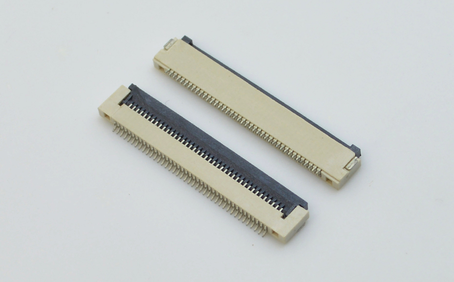 FPC/FFC插座0.5mm间距H1.5mm翻盖式下接连接器